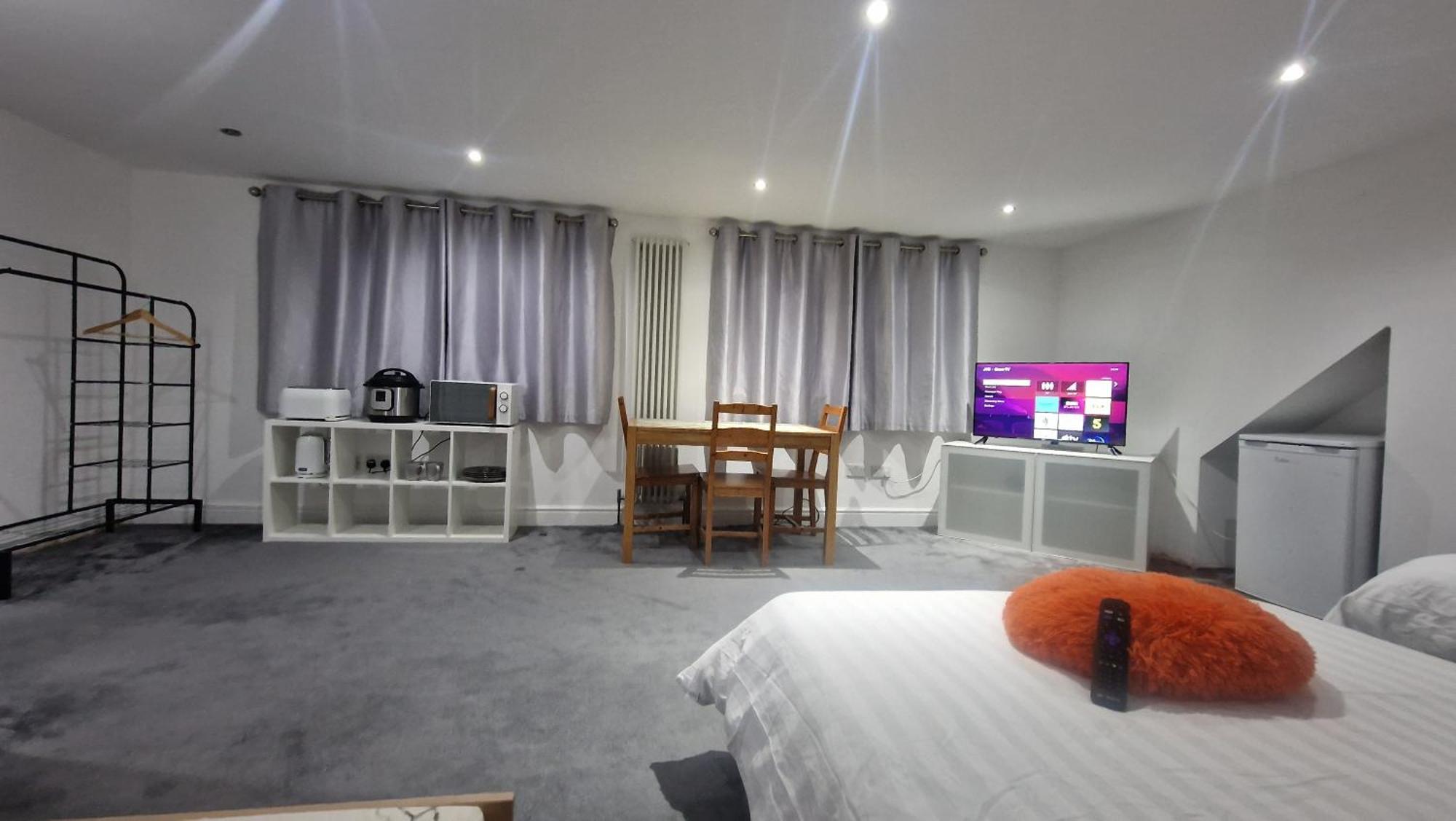 Snoozeden Westmead, Windsor Apartment ภายนอก รูปภาพ