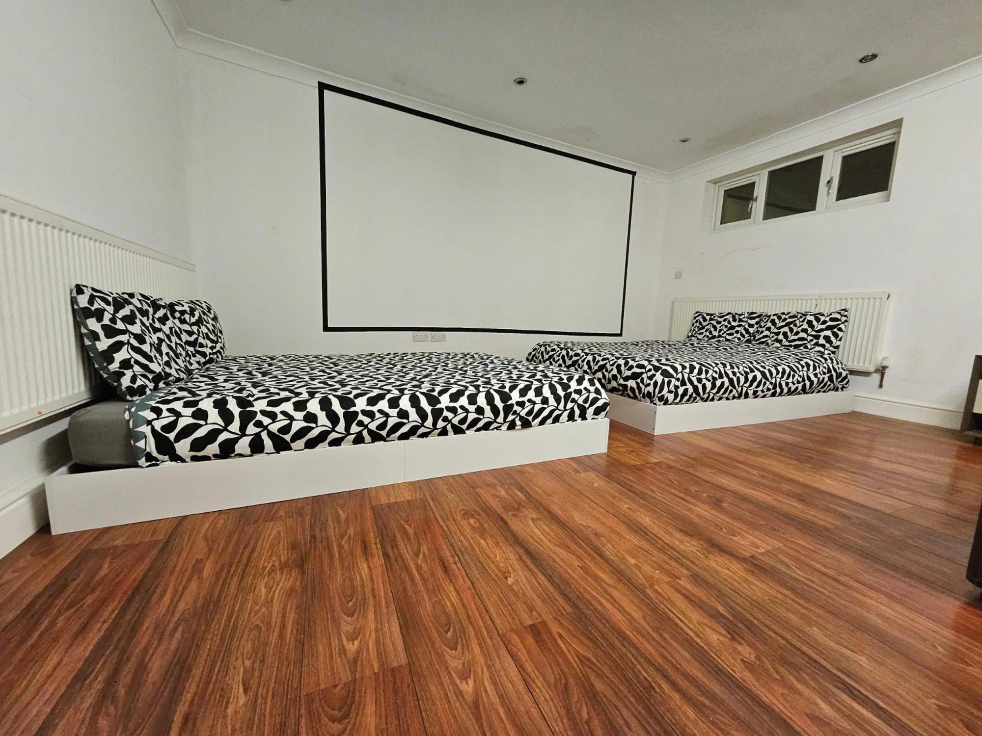 Snoozeden Westmead, Windsor Apartment ภายนอก รูปภาพ