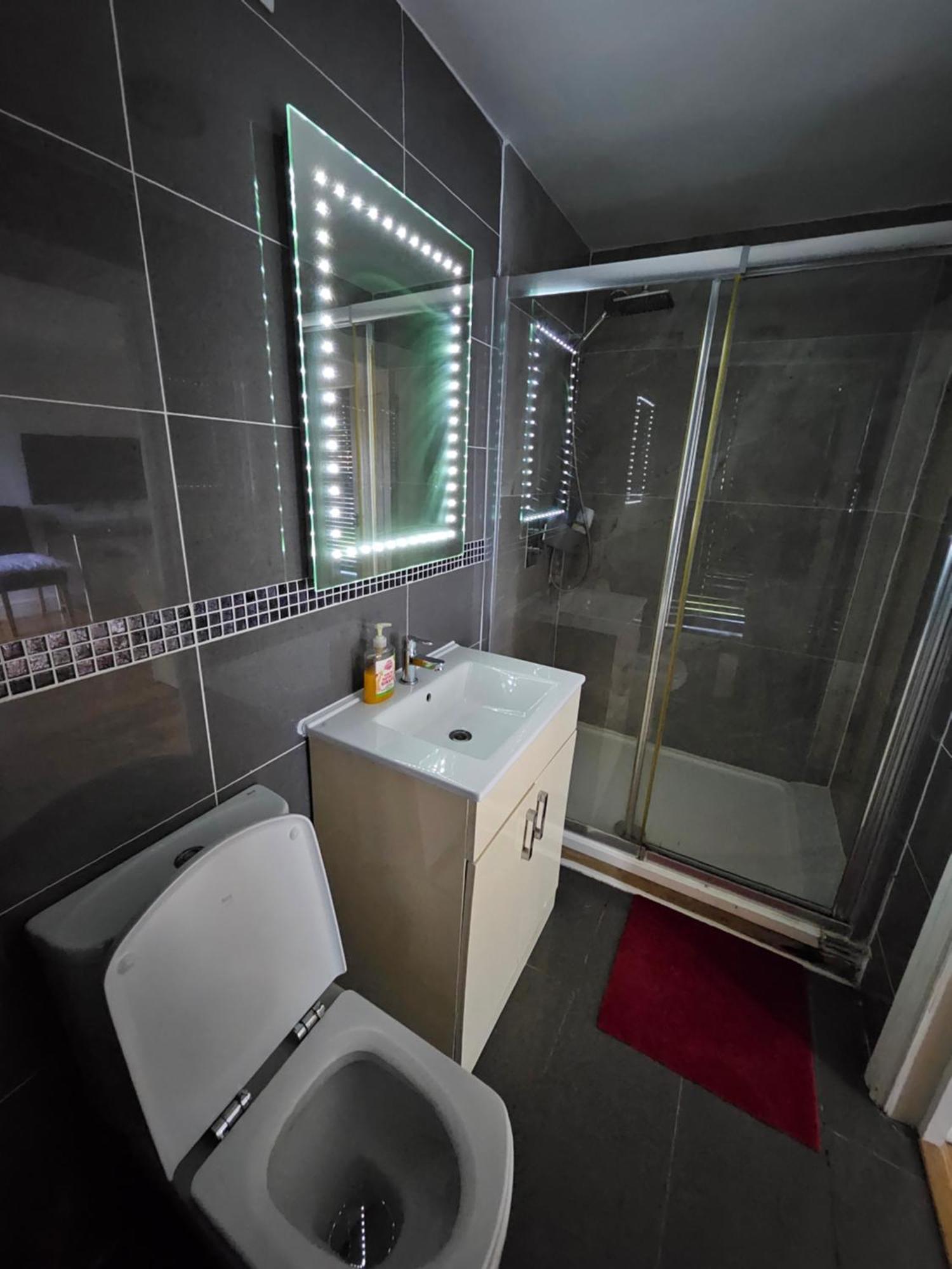 Snoozeden Westmead, Windsor Apartment ภายนอก รูปภาพ